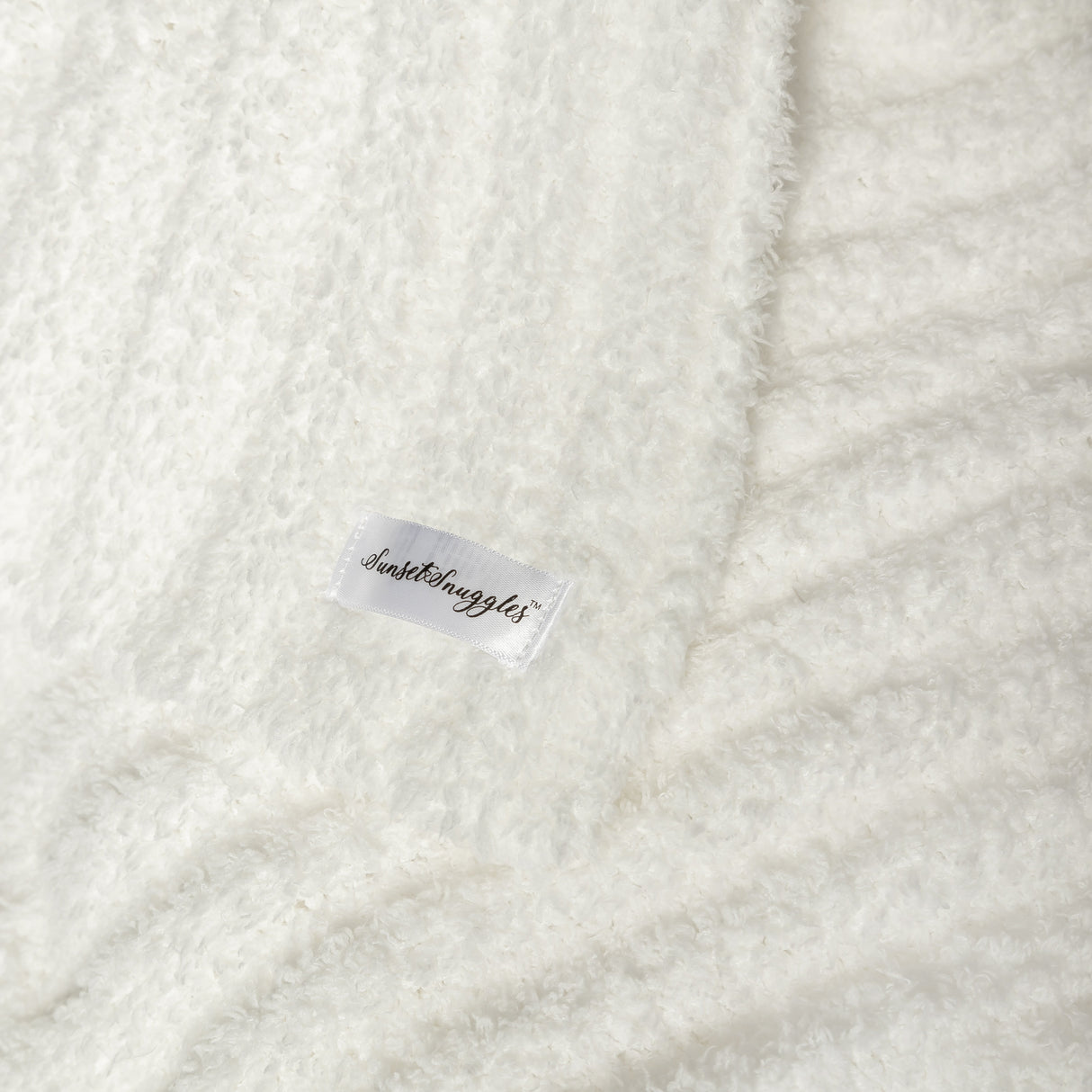 White Ribbed Extended Throw