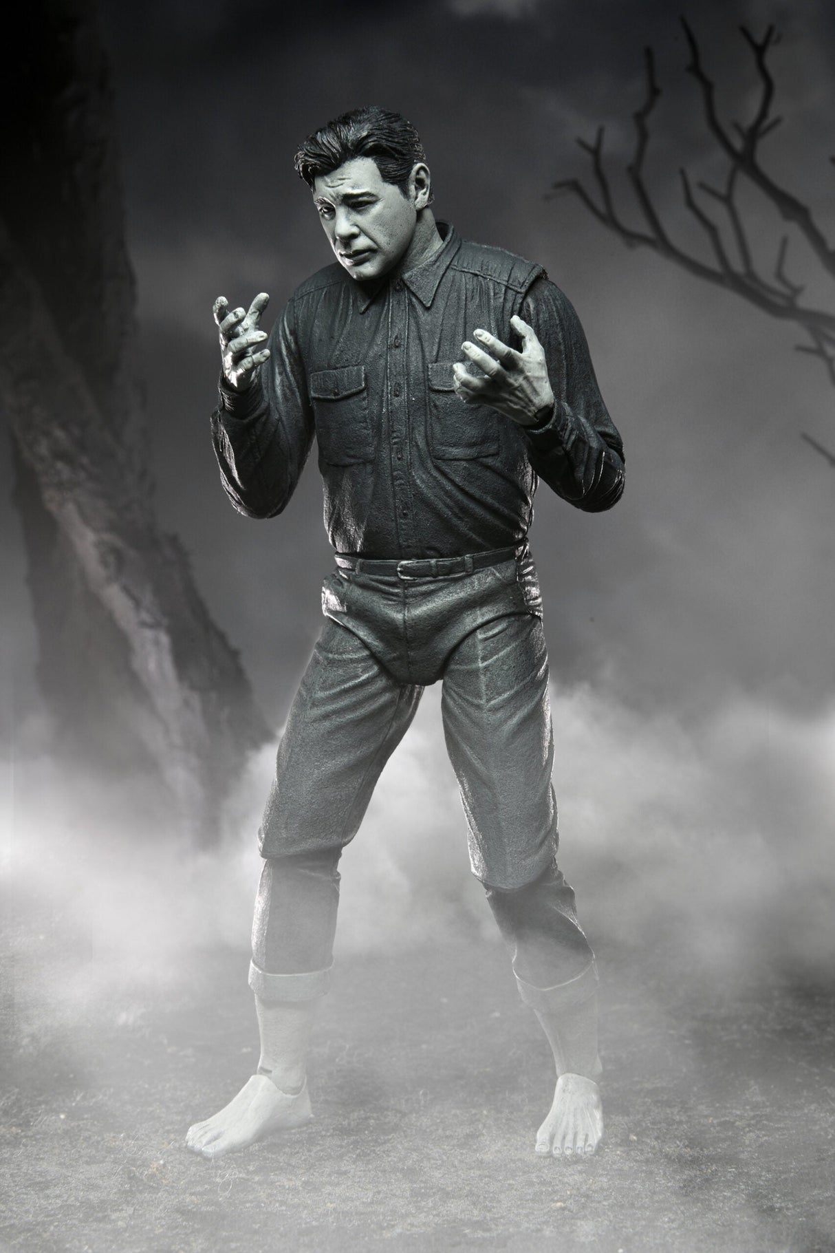 Universal Monsters - Ultimate Wolf Man - Black & White