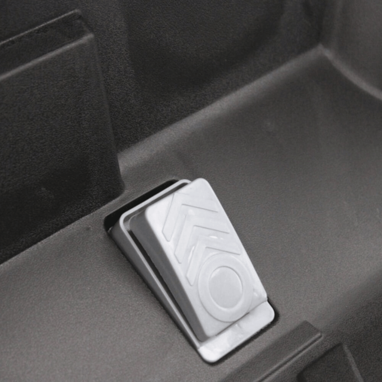 24V Trail Blazer Edition 4x4 Kids Off-Road Ride-On UTV Buggy W/ Rubber Wheels, Music Player & RC