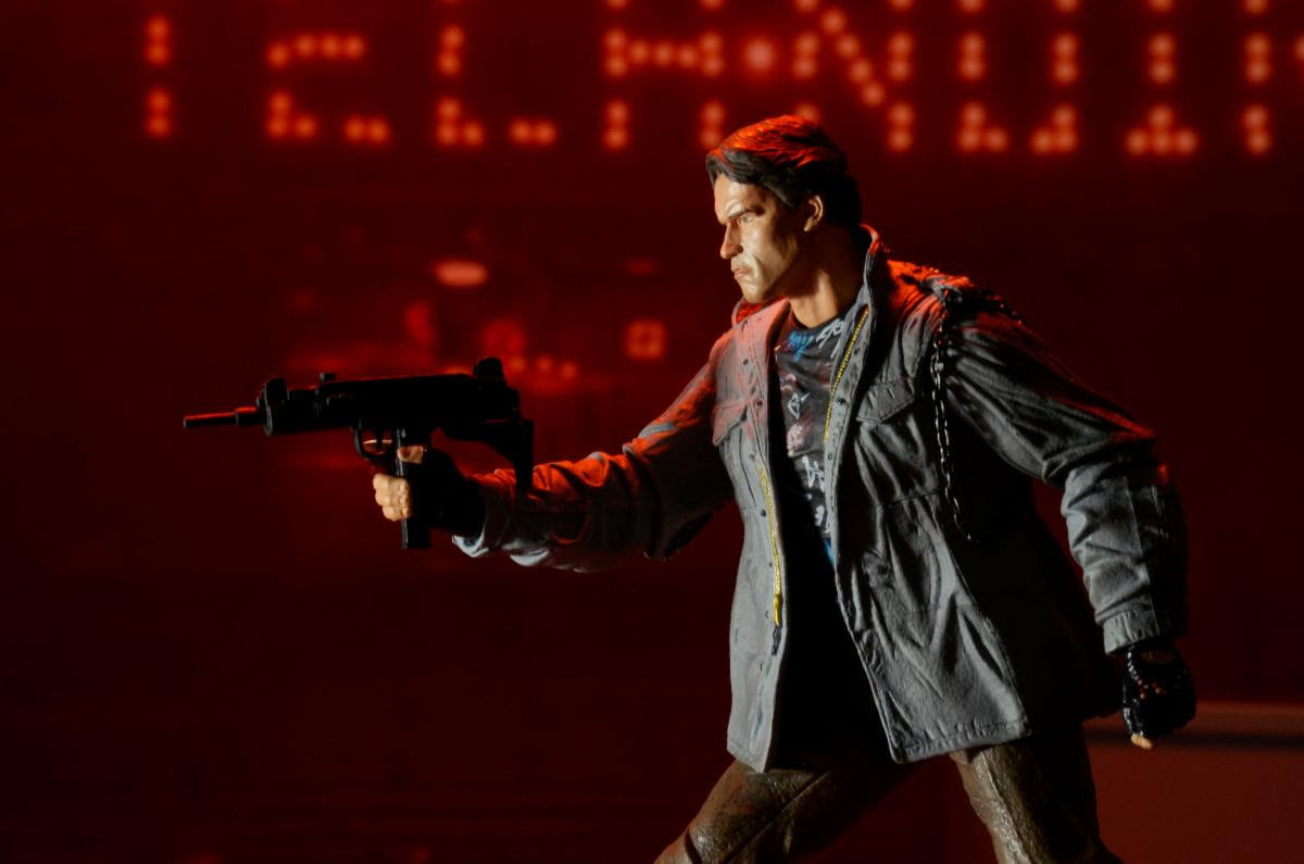 Terminator - 7" Action Figure - Ultimate T-800 (Tech Noir) (Preorder Feb/Mar 2026)