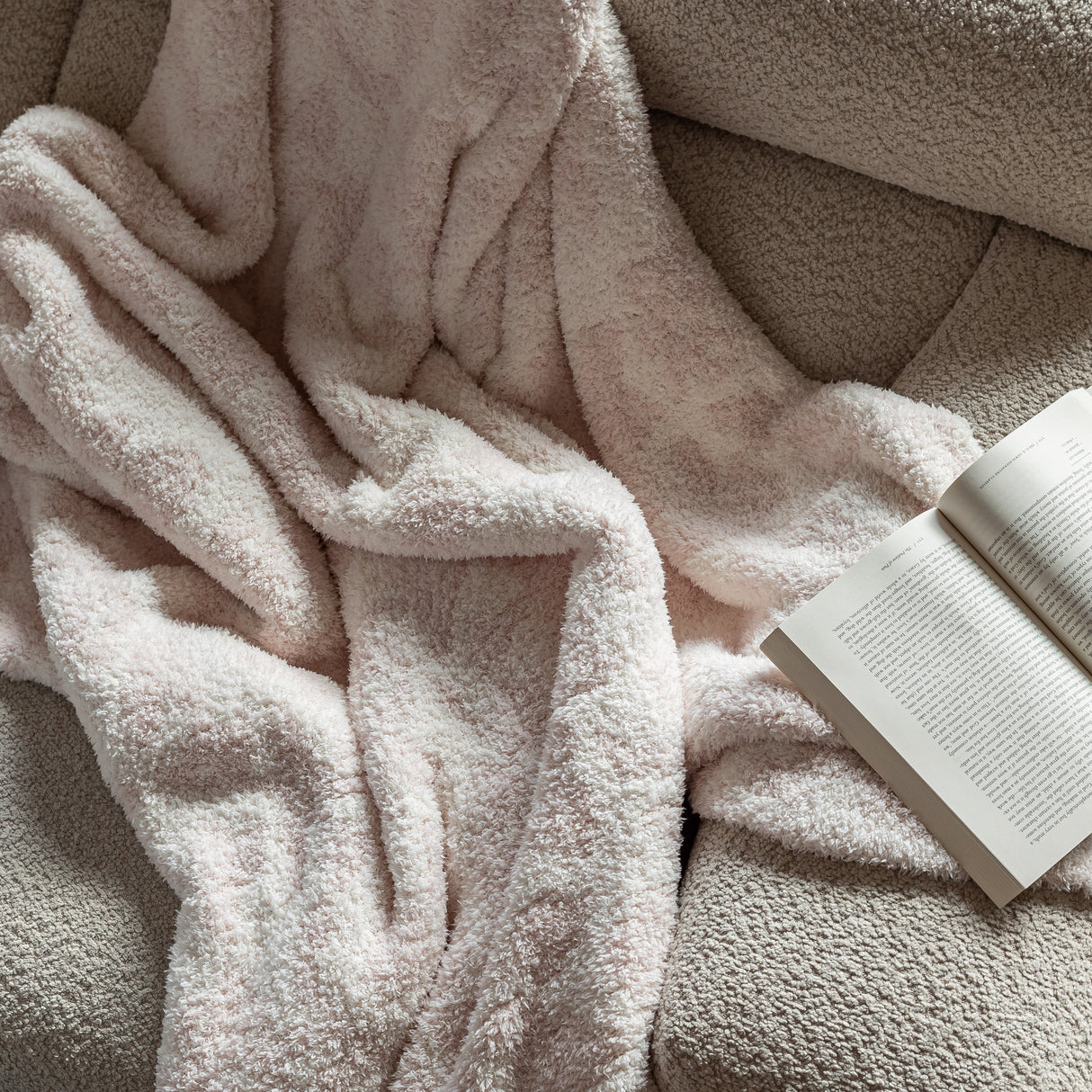 Primrose Pink and Soft White Vintage Floral Print Extended Throw