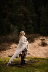 Rainy Day & Baby's Breath Diamond Point 2.0 with Tassels Print Extended Throw