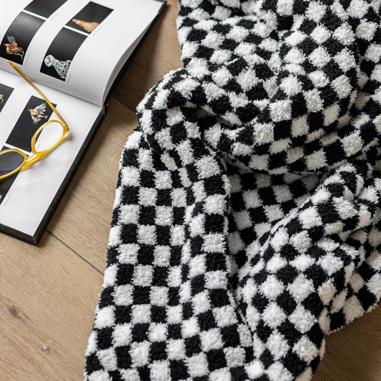 Black and White Checker Print Extended Throw