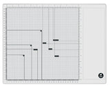 SL Magnetic Glass Mat 4 Magnets Included Essentials 450x350x10mm 1 PC nr.01
