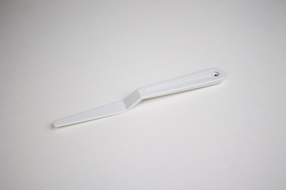 The Crafters Workshop (TCW) Plastic Palette Knife - Single
