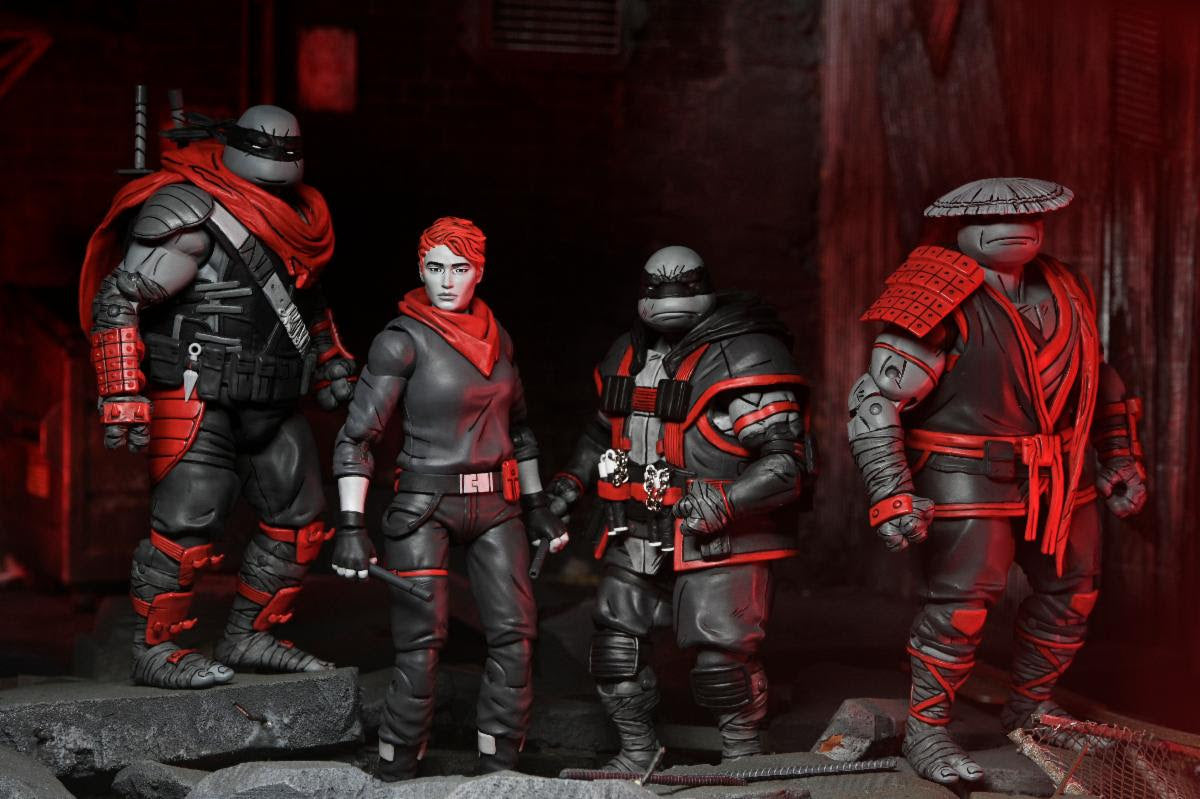 Teenage Mutant Ninja Turtles (The Last Ronin- The Lost Years) - 7” Scale Action Figure - April (Nightwatcher) (Preorder Feb/Mar 2026)